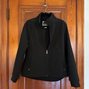 women’s black fleece jacket